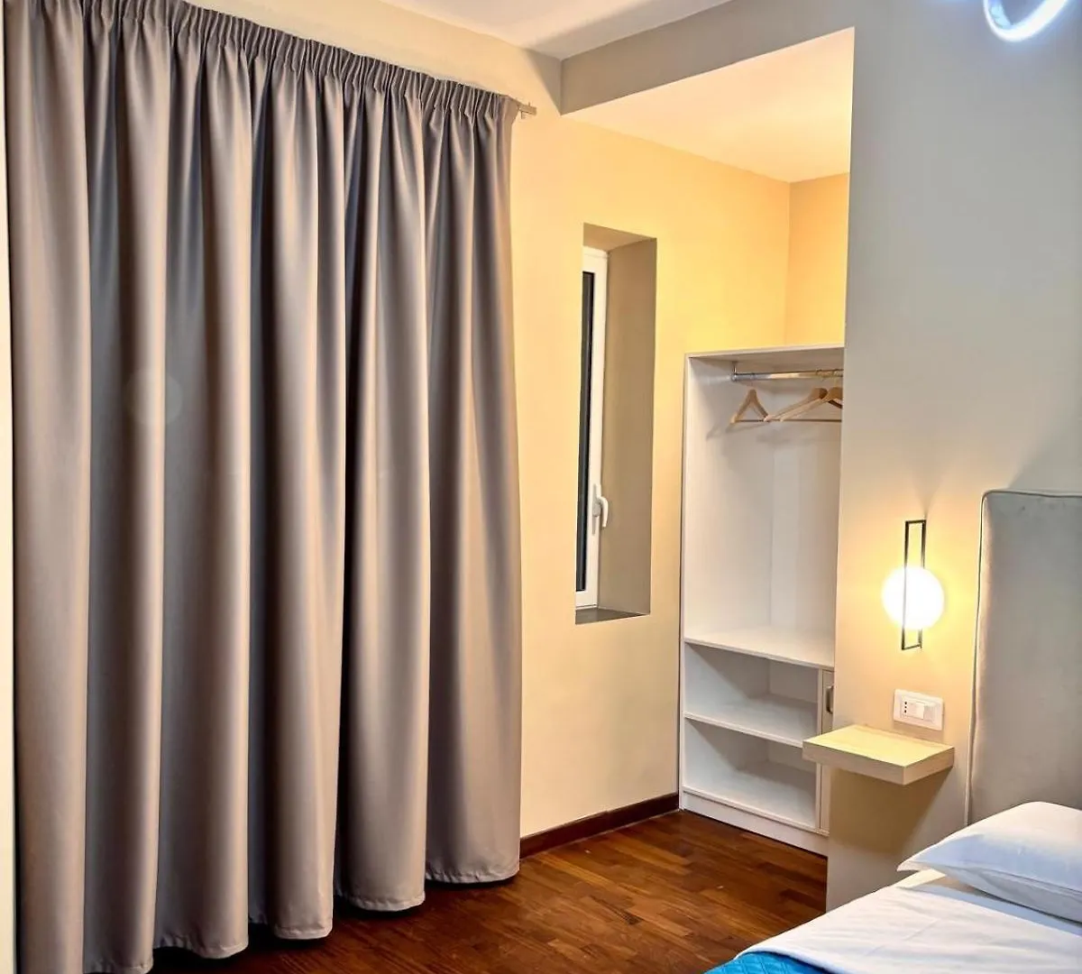 Le Vie Di San Pietro Guest House Rome Bed & Breakfast