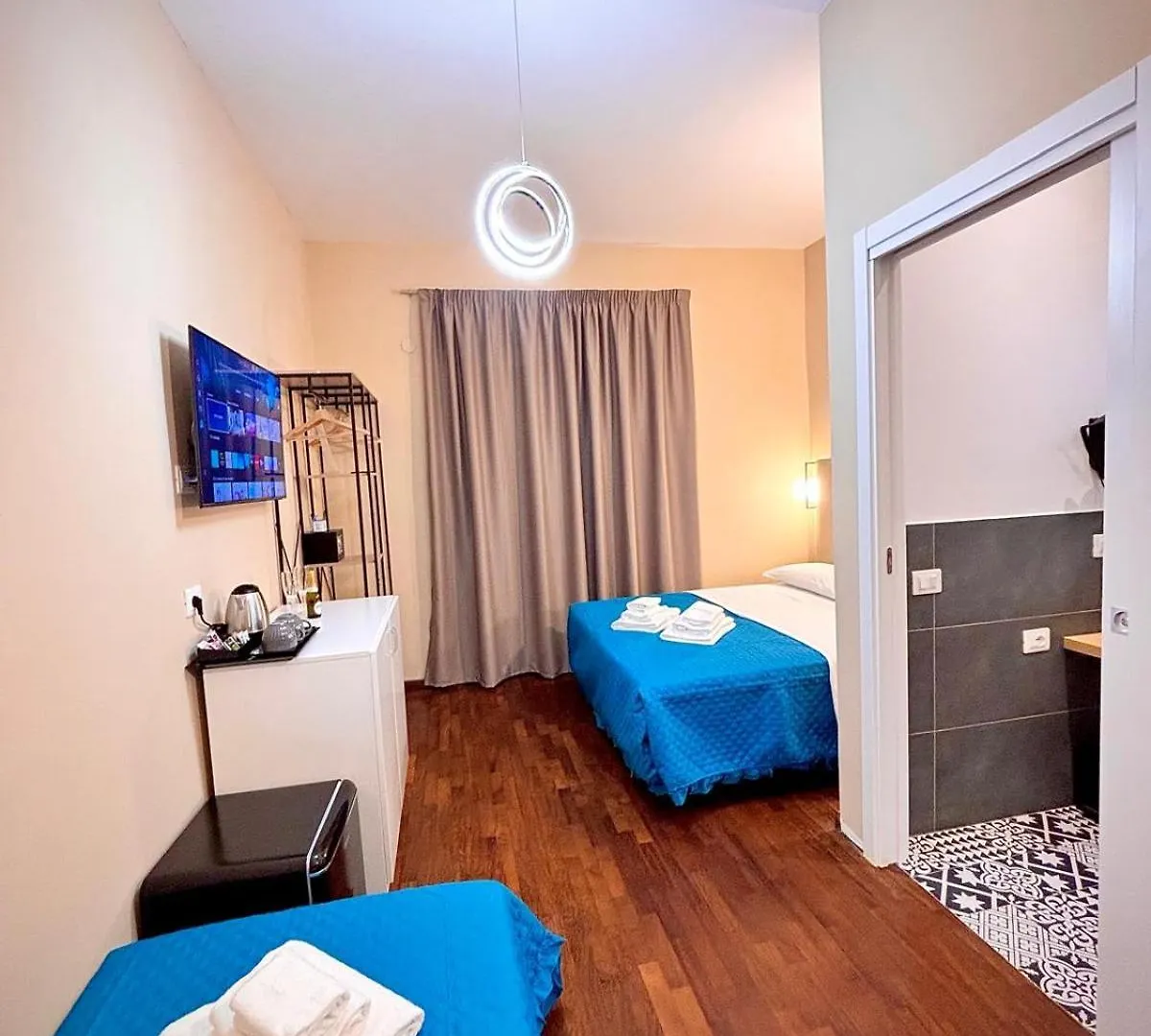 Le Vie Di San Pietro Guest House Rome Bed & Breakfast